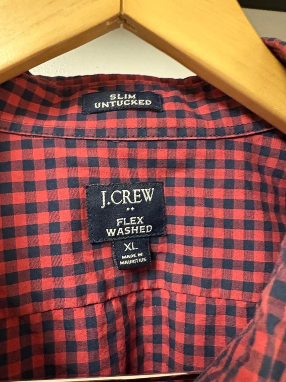 J Crew Slim Untucked Flex  Deep Red/Blue Check Men’s Button Up Long Sleeve Sz XL